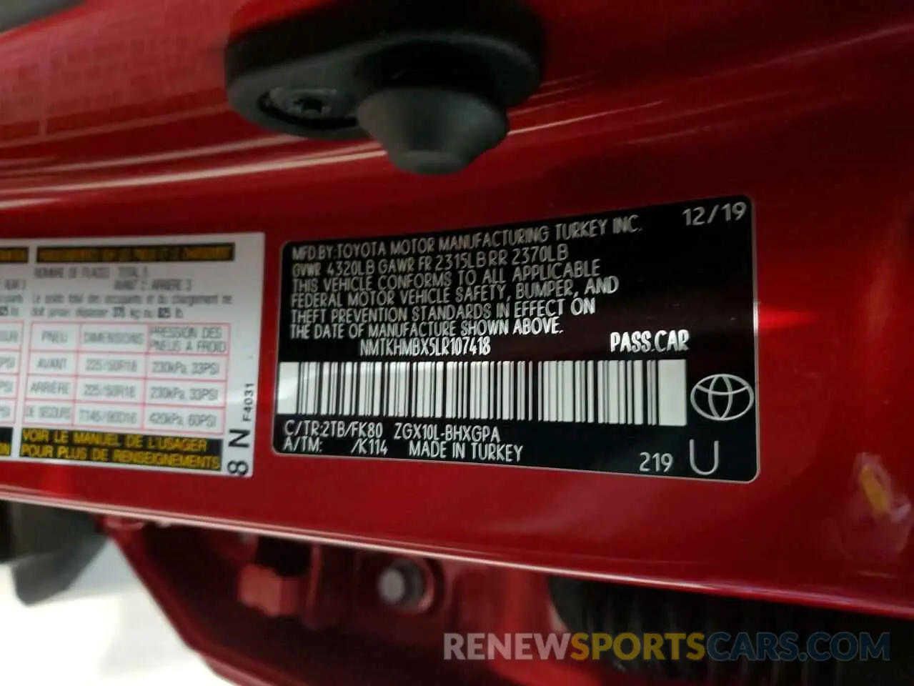 13 fotografías del automóvil dañado NMTKHMBX5LR107418 TOYOTA C-HR 2020