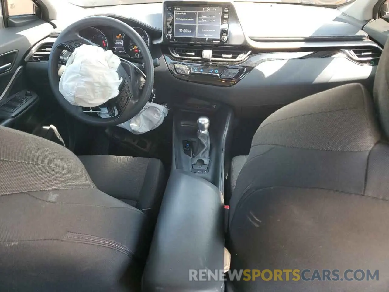 8 fotografías del automóvil dañado NMTKHMBX5LR111713 TOYOTA C-HR 2020