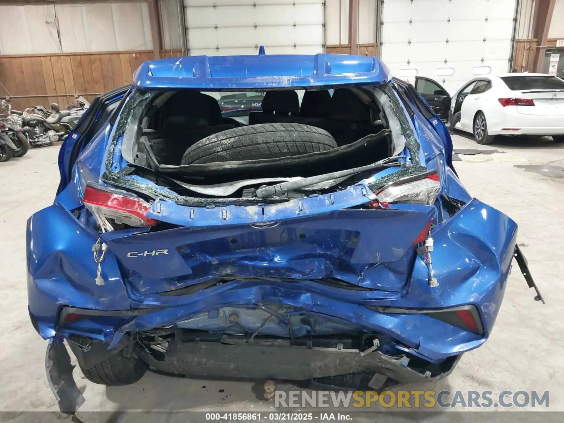 17 fotografías del automóvil dañado NMTKHMBX5LR112084 TOYOTA C-HR 2020
