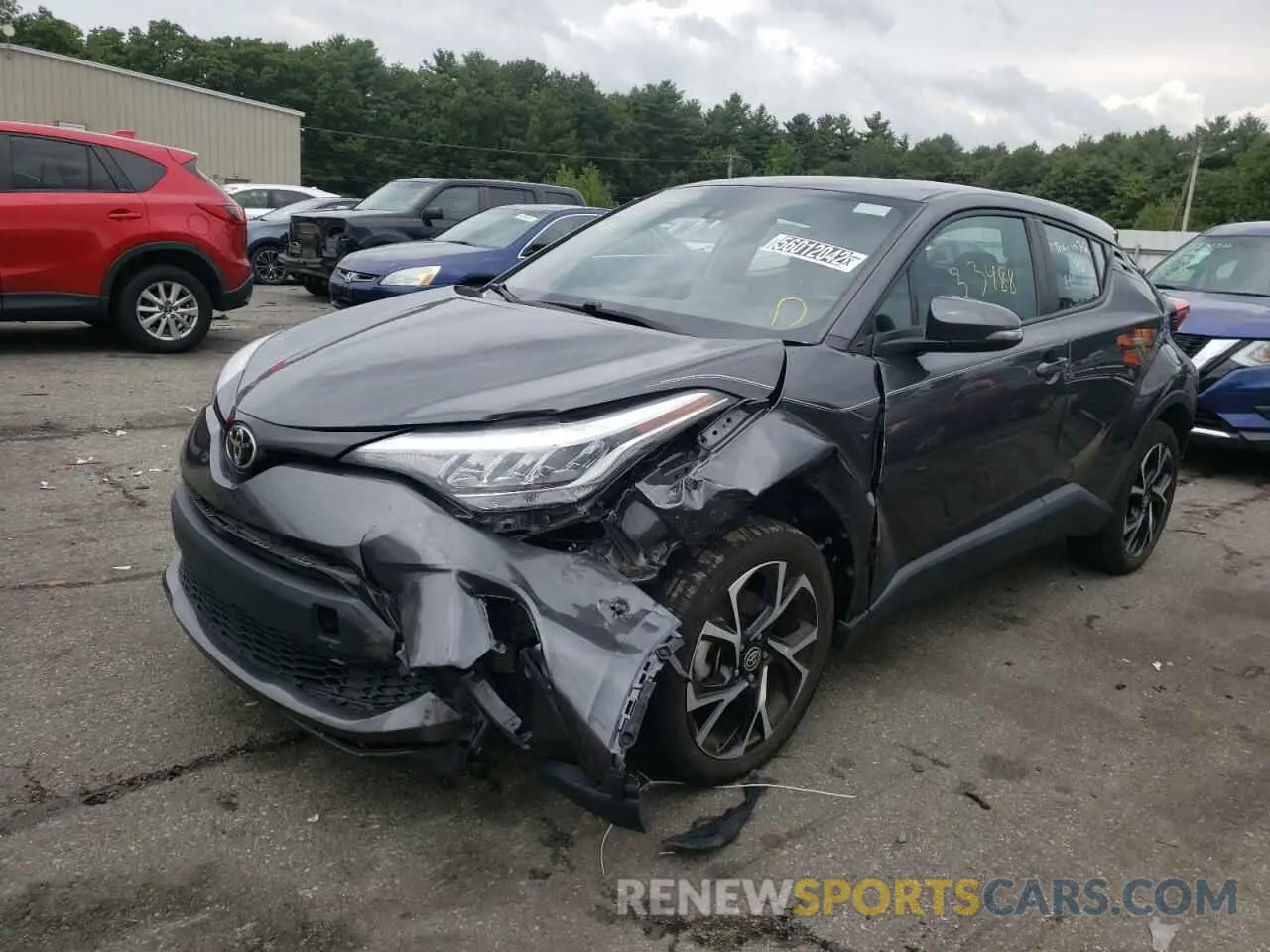 2 fotografías del automóvil dañado NMTKHMBX5LR113641 TOYOTA C-HR 2020