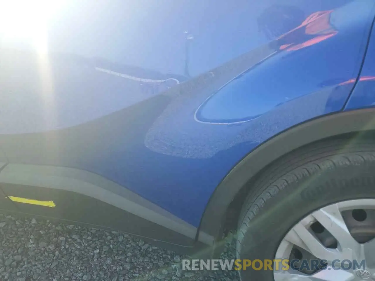 13 fotografías del automóvil dañado NMTKHMBX5LR114272 TOYOTA C-HR 2020