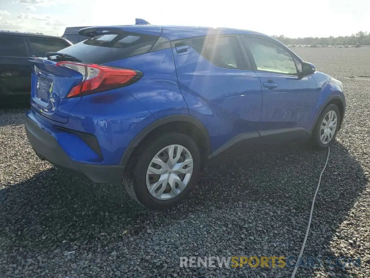 3 fotografías del automóvil dañado NMTKHMBX5LR114272 TOYOTA C-HR 2020