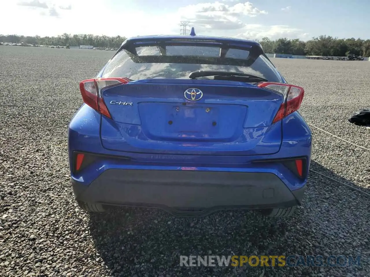 6 fotografías del automóvil dañado NMTKHMBX5LR114272 TOYOTA C-HR 2020