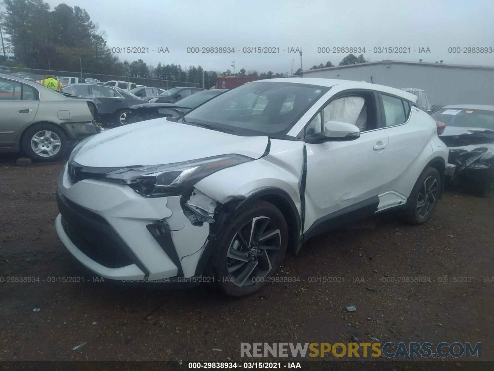 2 fotografías del automóvil dañado NMTKHMBX5LR118290 TOYOTA C-HR 2020