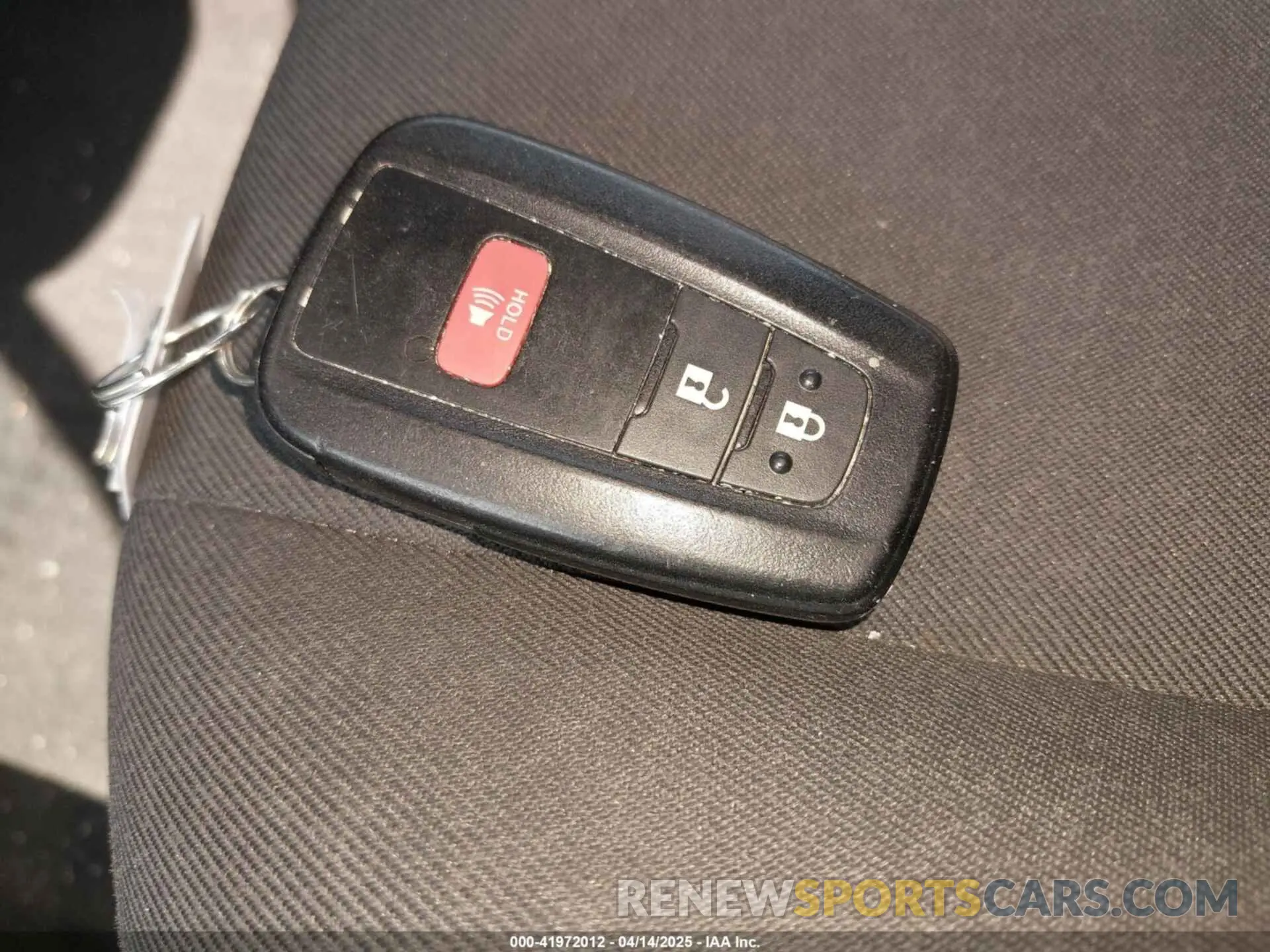 11 fotografías del automóvil dañado NMTKHMBX6LR106469 TOYOTA C-HR 2020