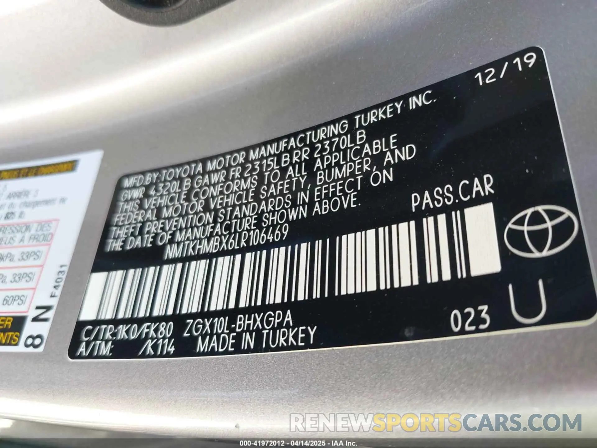 9 fotografías del automóvil dañado NMTKHMBX6LR106469 TOYOTA C-HR 2020