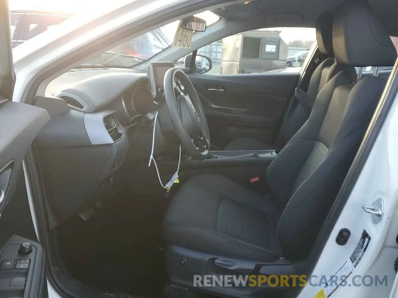 7 fotografías del automóvil dañado NMTKHMBX6LR113065 TOYOTA C-HR 2020