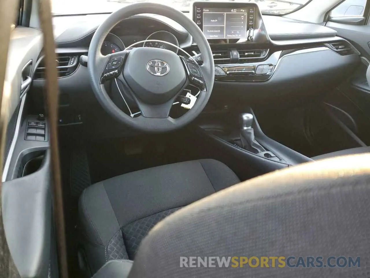 8 fotografías del automóvil dañado NMTKHMBX6LR113065 TOYOTA C-HR 2020