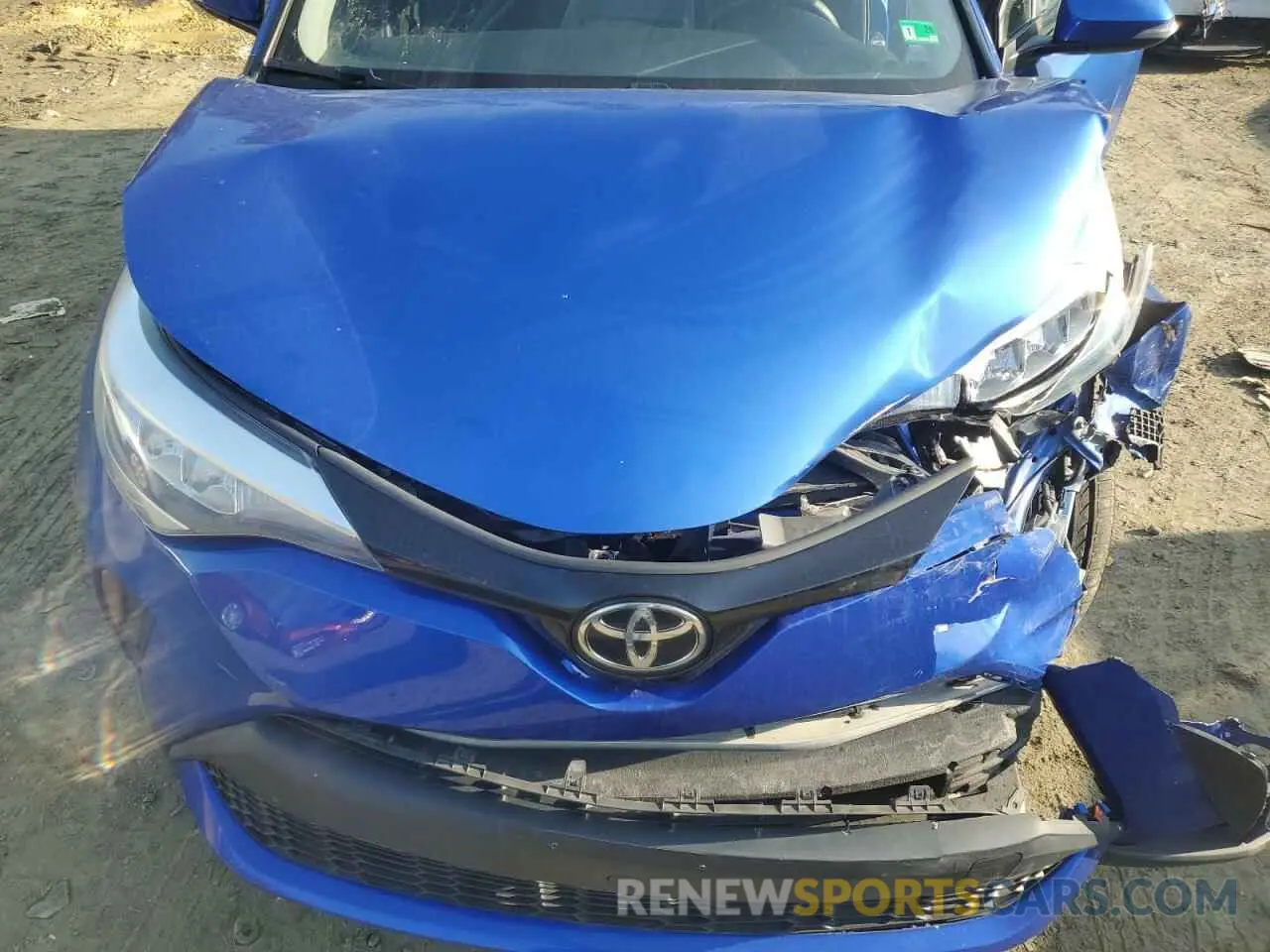 11 fotografías del automóvil dañado NMTKHMBX7LR112183 TOYOTA C-HR 2020