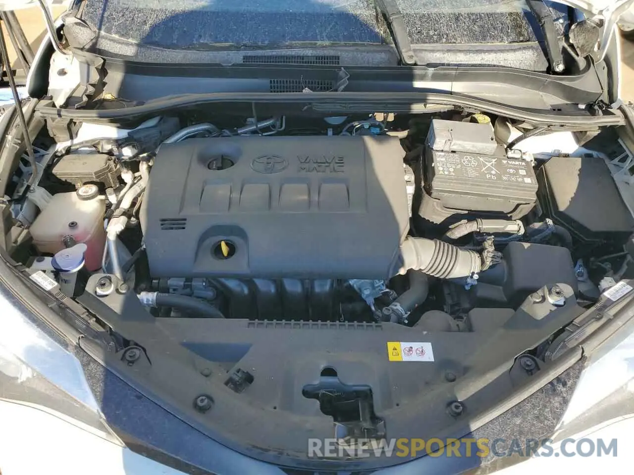 12 fotografías del automóvil dañado NMTKHMBX8LR116761 TOYOTA C-HR 2020
