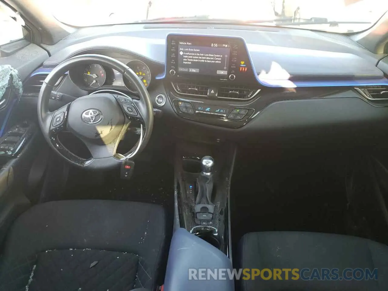 8 fotografías del automóvil dañado NMTKHMBX8LR116761 TOYOTA C-HR 2020