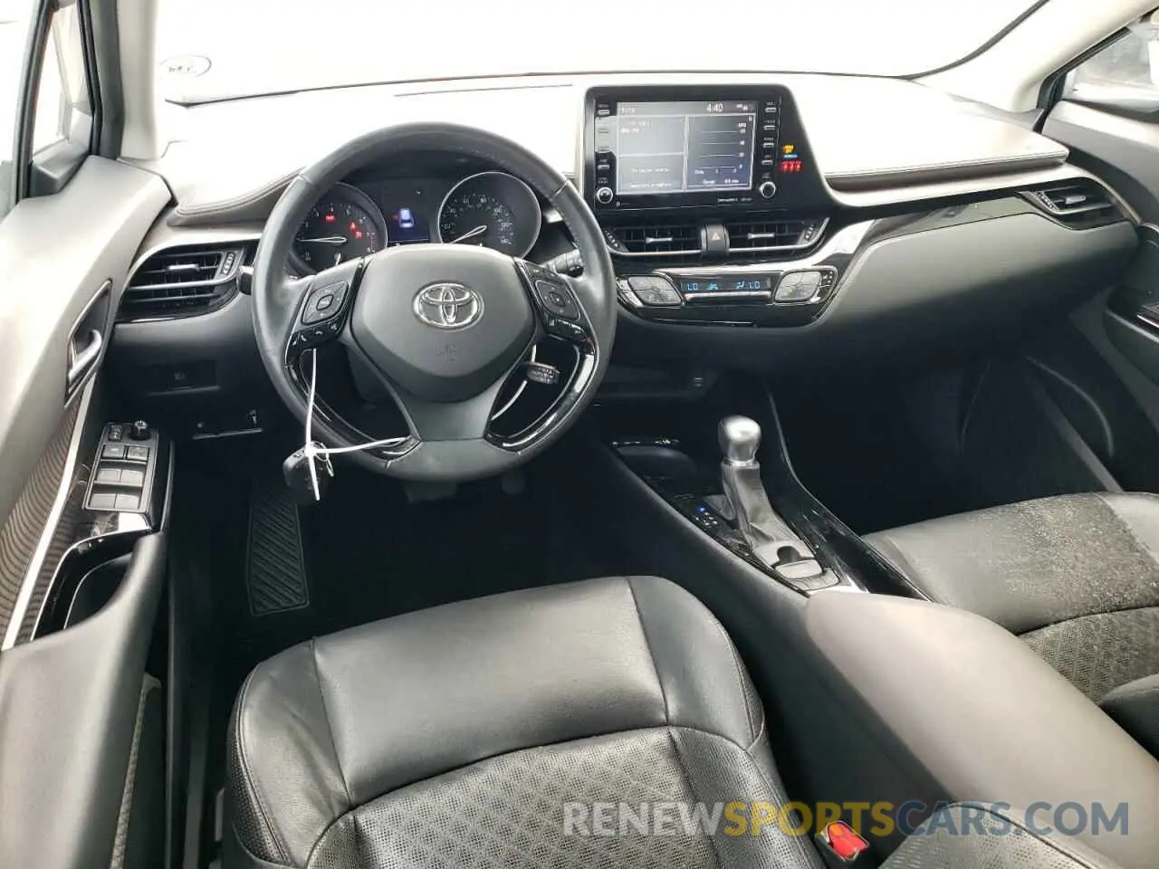 8 fotografías del automóvil dañado NMTKHMBX8LR116839 TOYOTA C-HR 2020