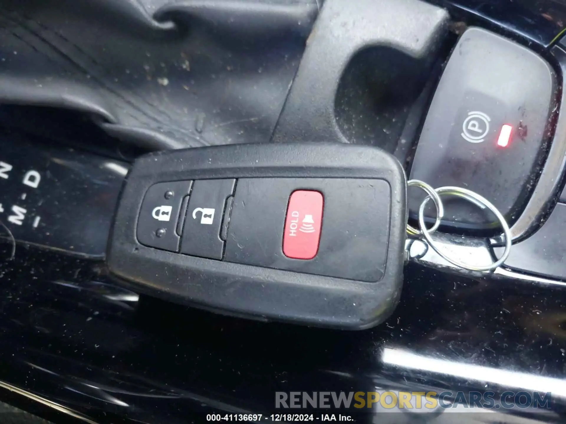 11 fotografías del automóvil dañado NMTKHMBX9LR107325 TOYOTA C-HR 2020