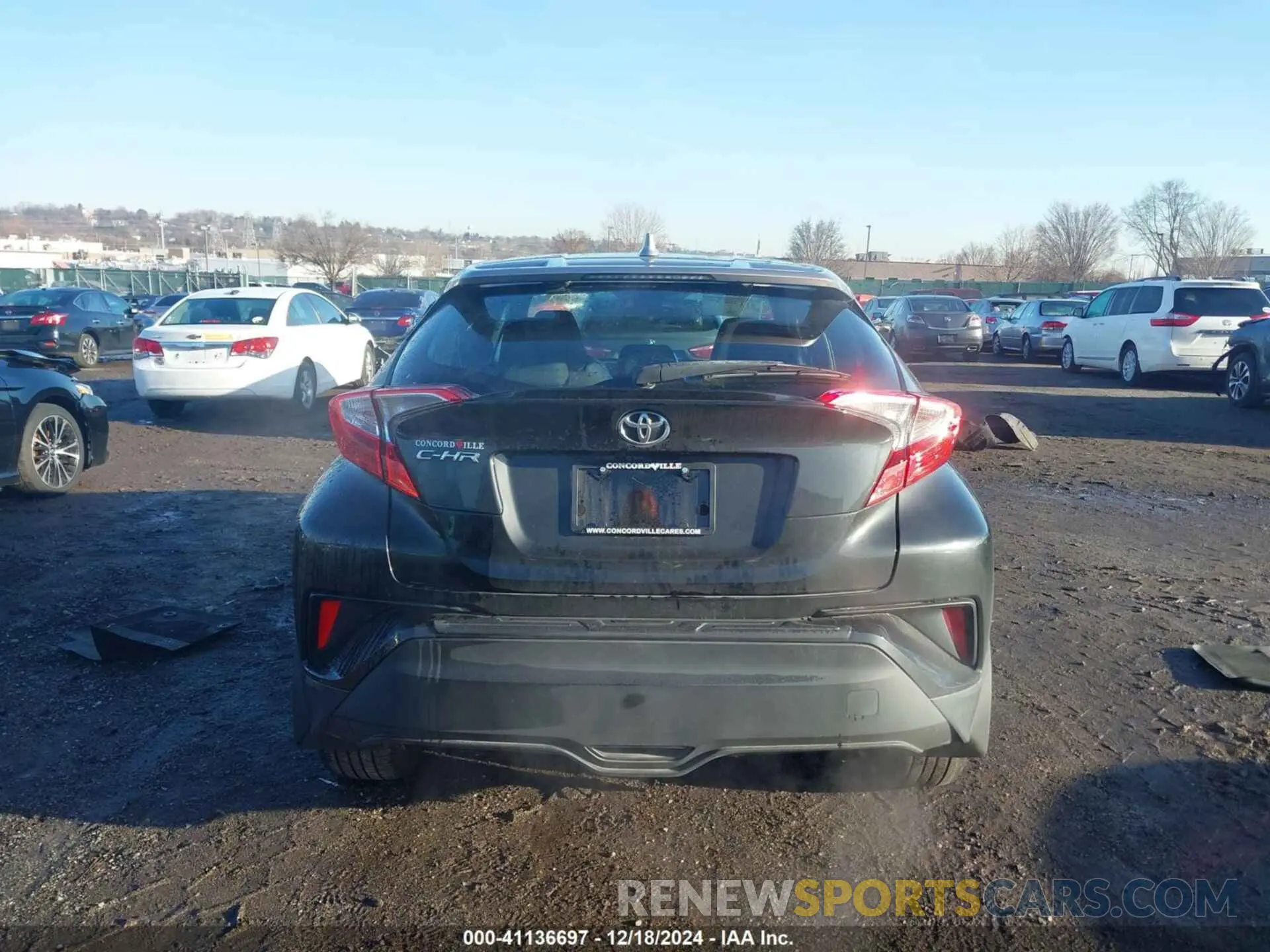 16 fotografías del automóvil dañado NMTKHMBX9LR107325 TOYOTA C-HR 2020