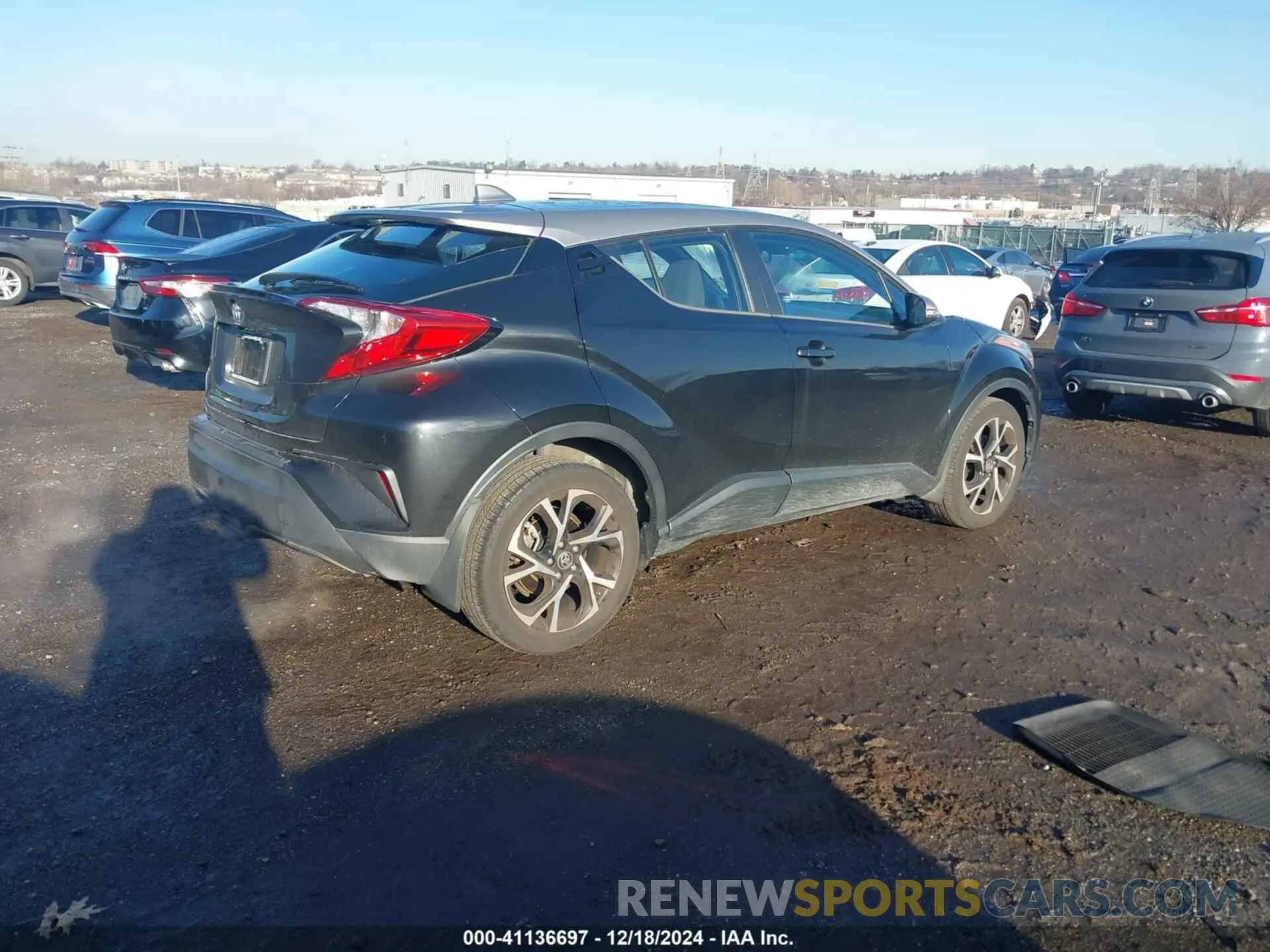 4 fotografías del automóvil dañado NMTKHMBX9LR107325 TOYOTA C-HR 2020