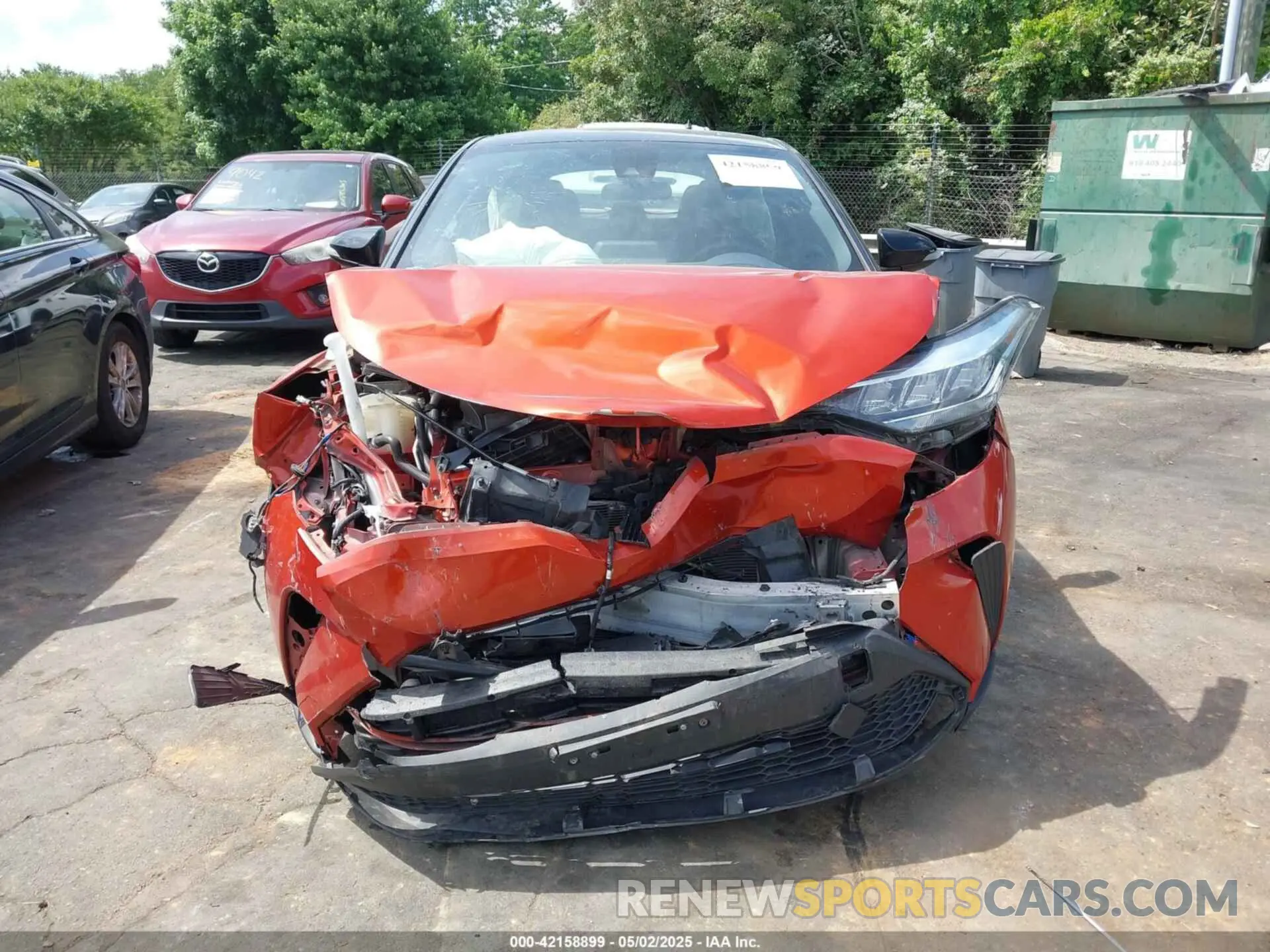 12 fotografías del automóvil dañado NMTKHMBX9LR107762 TOYOTA C-HR 2020