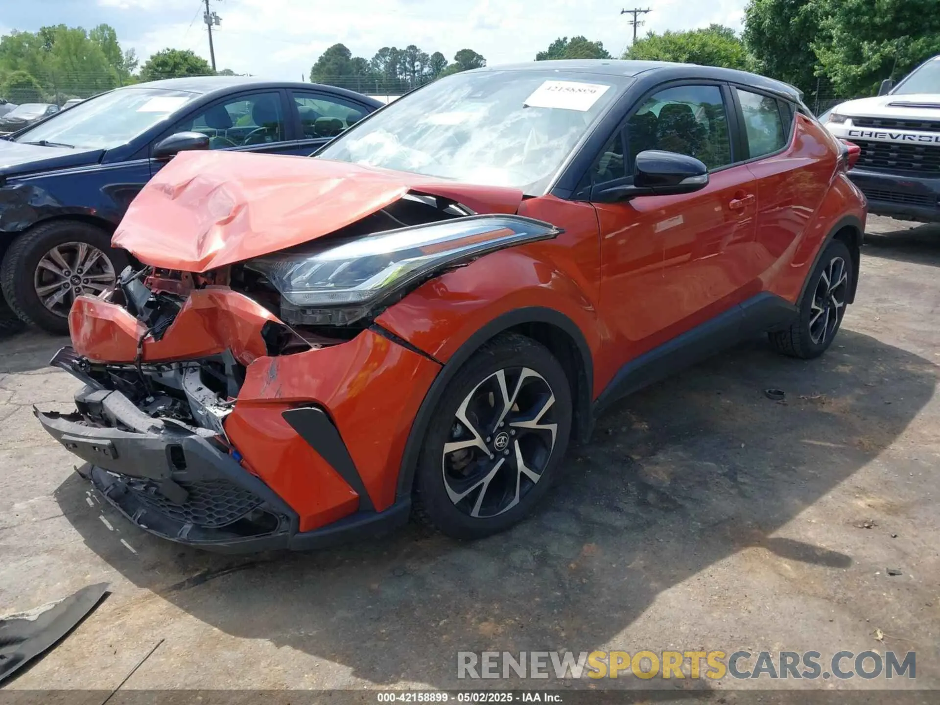 2 fotografías del automóvil dañado NMTKHMBX9LR107762 TOYOTA C-HR 2020