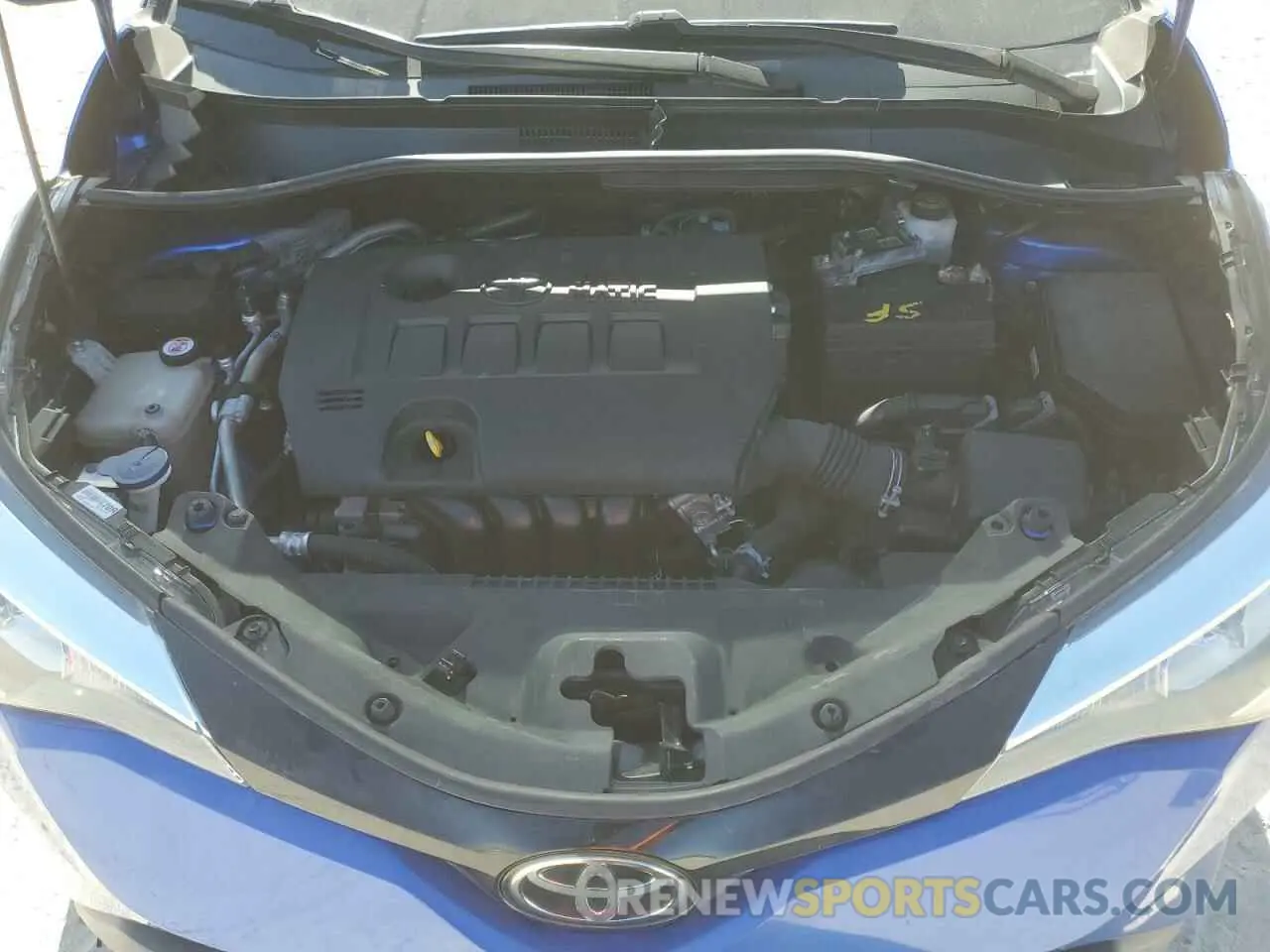 12 fotografías del automóvil dañado NMTKHMBX9LR109088 TOYOTA C-HR 2020