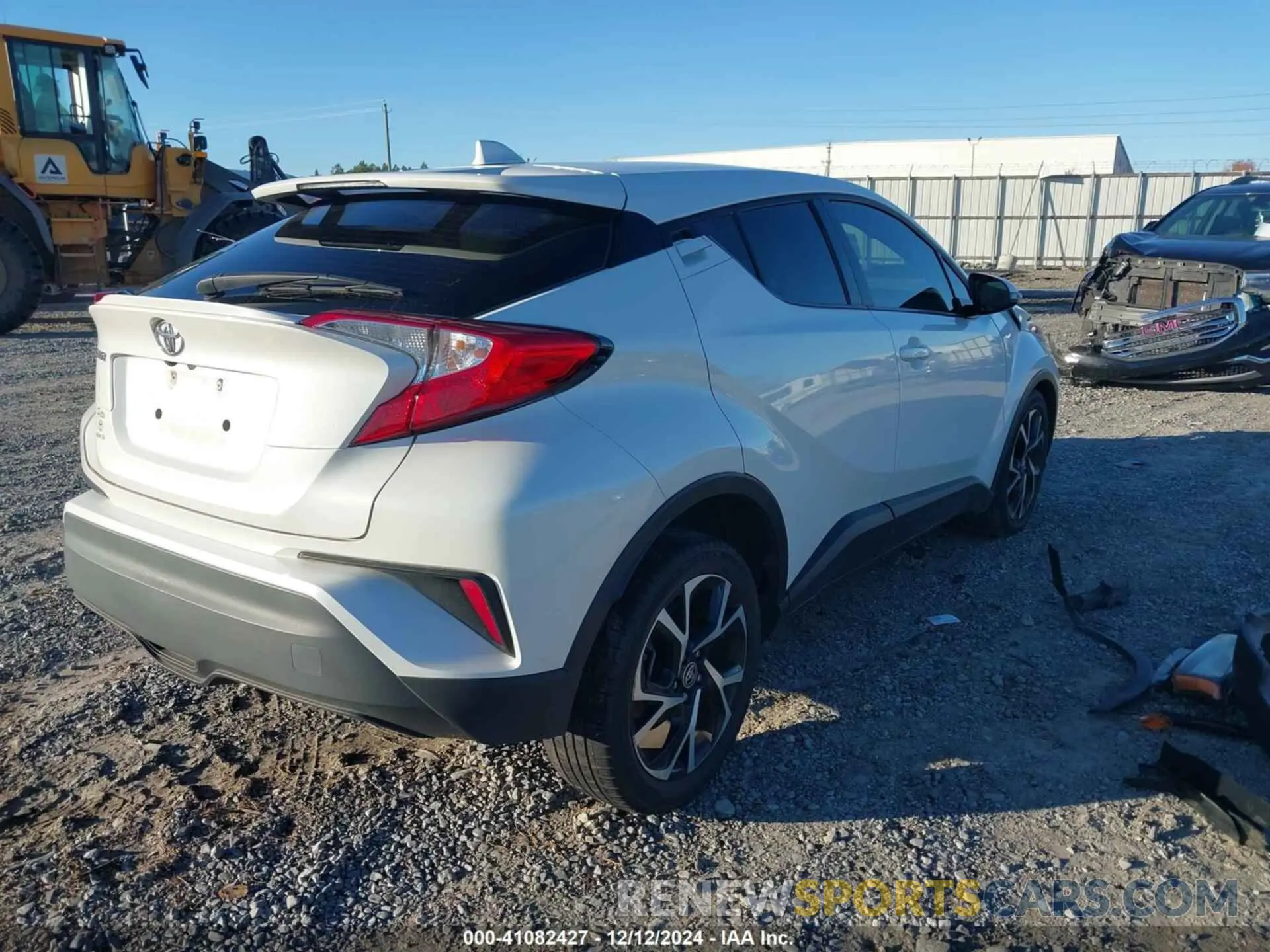 4 fotografías del automóvil dañado NMTKHMBX9LR114159 TOYOTA C-HR 2020