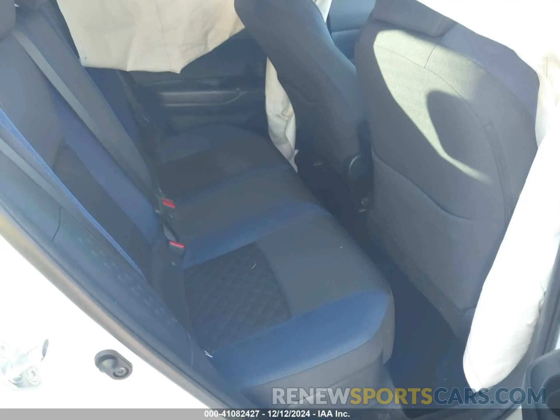 8 fotografías del automóvil dañado NMTKHMBX9LR114159 TOYOTA C-HR 2020