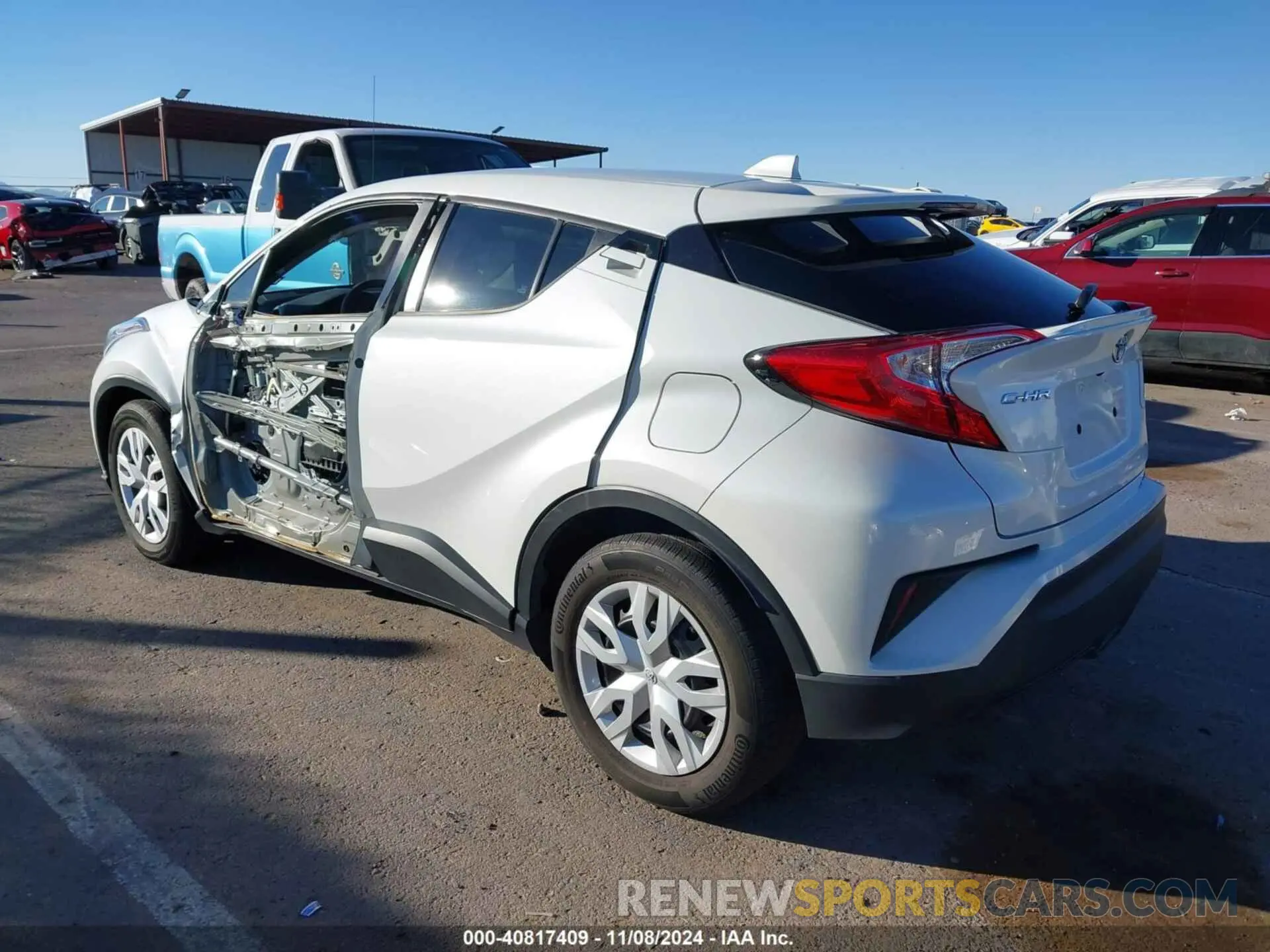 3 fotografías del automóvil dañado NMTKHMBXXLR118477 TOYOTA C-HR 2020