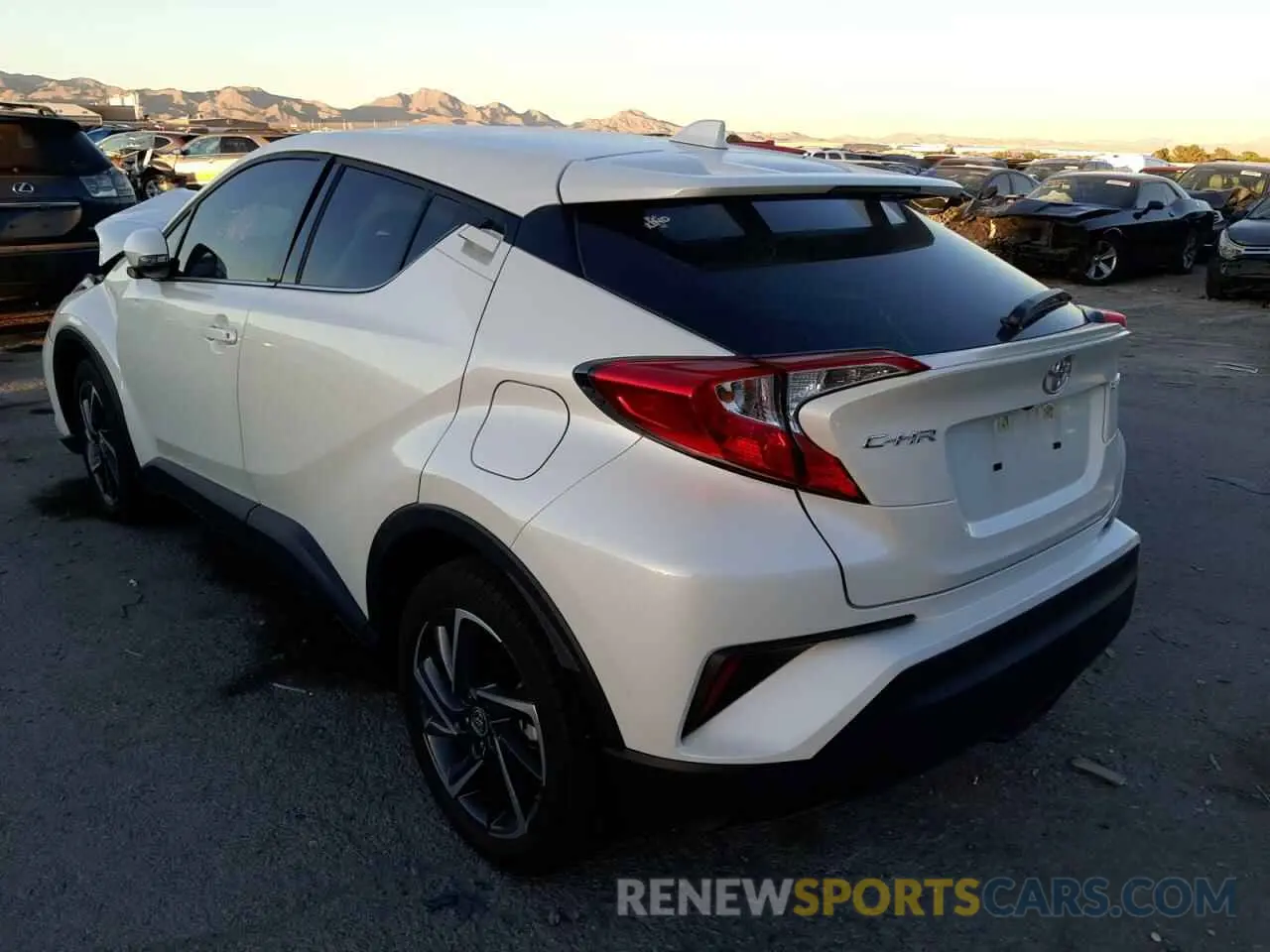 3 fotografías del automóvil dañado JTNKHMBX0M1096825 TOYOTA C-HR 2021