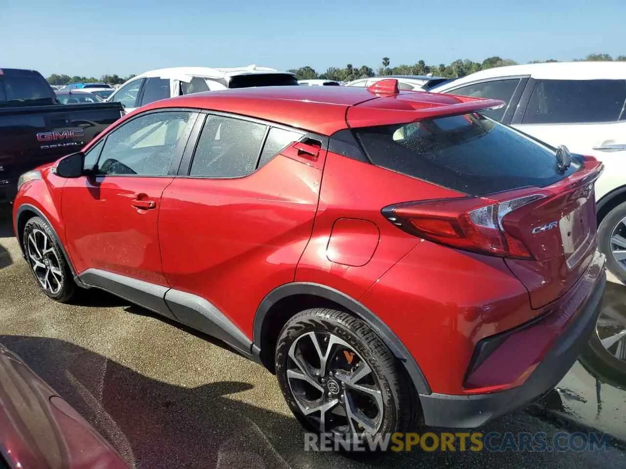2 fotografías del automóvil dañado JTNKHMBX2M1099953 TOYOTA C-HR 2021