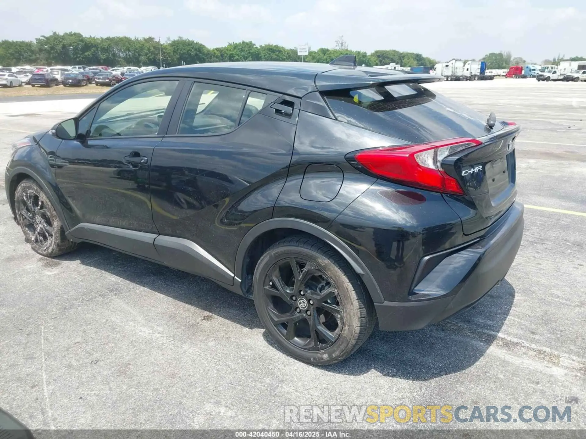 3 fotografías del automóvil dañado JTNKHMBX2M1101054 TOYOTA C-HR 2021