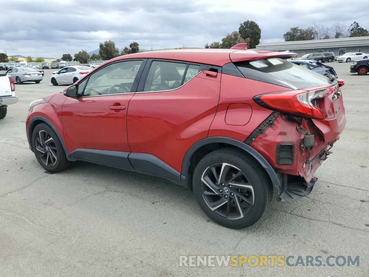 2 fotografías del automóvil dañado JTNKHMBX2M1104830 TOYOTA C-HR 2021