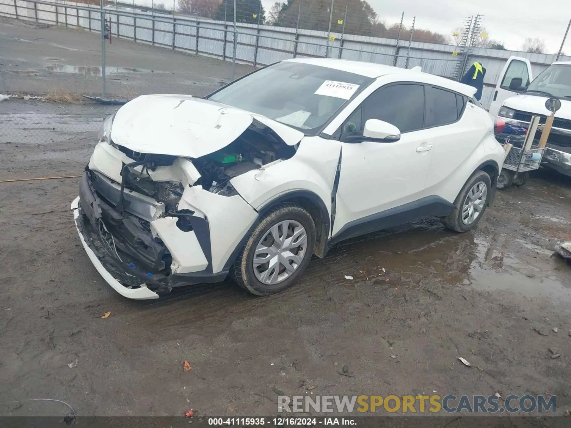 2 fotografías del automóvil dañado JTNKHMBX2M1110644 TOYOTA C-HR 2021