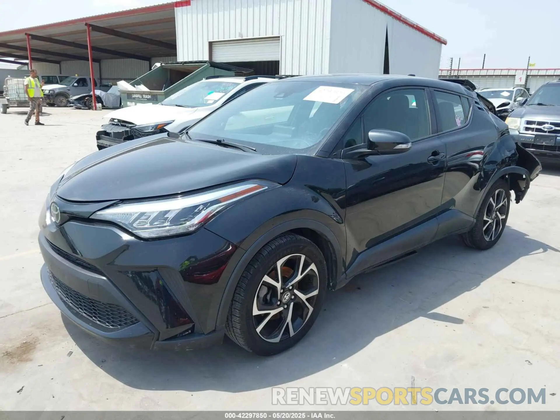 2 fotografías del automóvil dañado JTNKHMBX3M1104108 TOYOTA C-HR 2021
