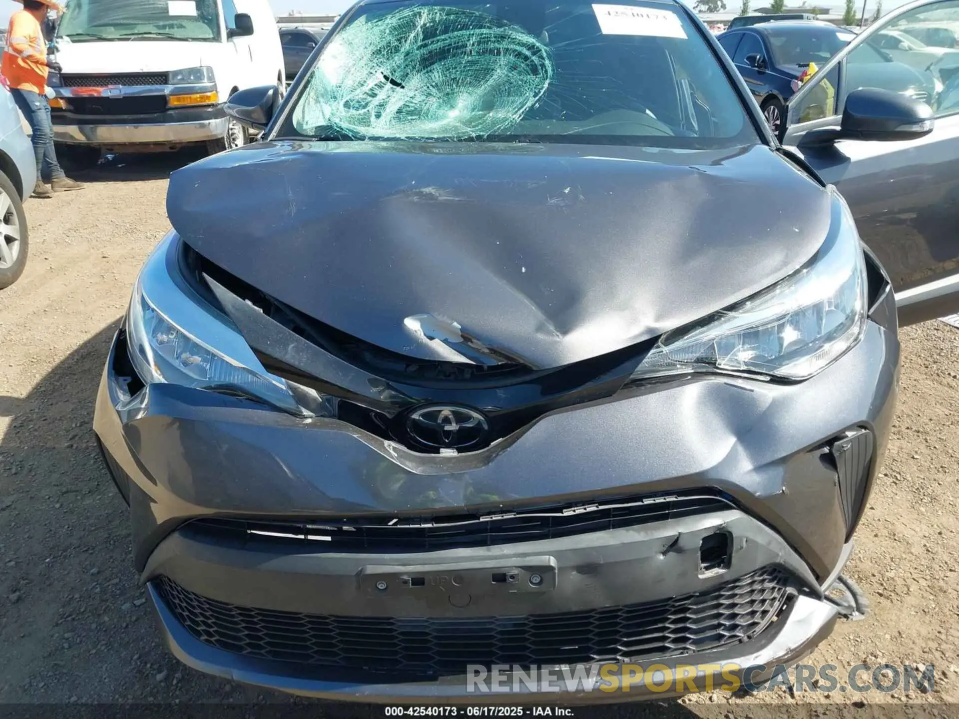 6 fotografías del automóvil dañado JTNKHMBX4M1102948 TOYOTA C-HR 2021