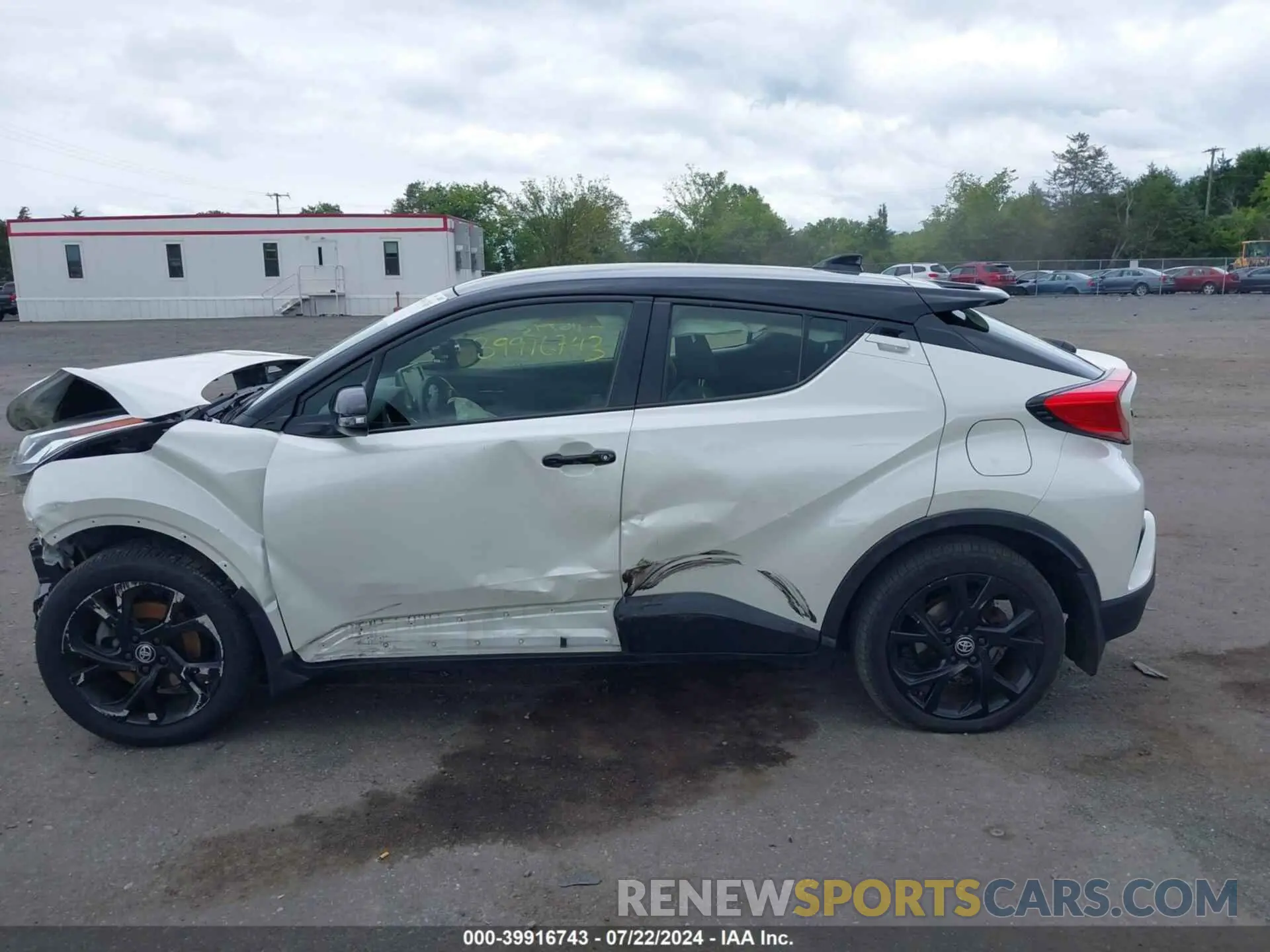 13 fotografías del automóvil dañado JTNKHMBX5M1097923 TOYOTA C-HR 2021