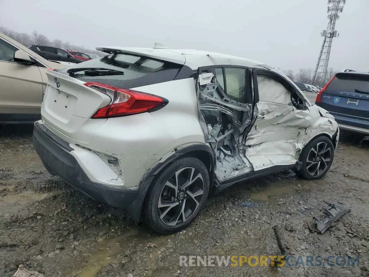 3 fotografías del automóvil dañado JTNKHMBX5M1107124 TOYOTA C-HR 2021