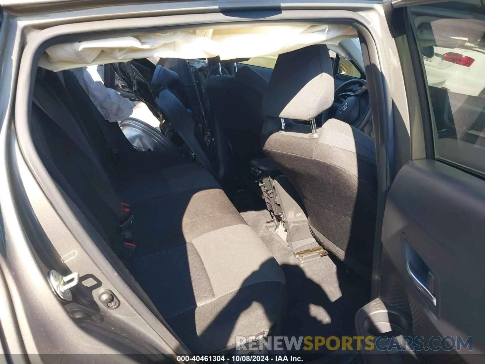 8 fotografías del automóvil dañado JTNKHMBX5M1110377 TOYOTA C-HR 2021