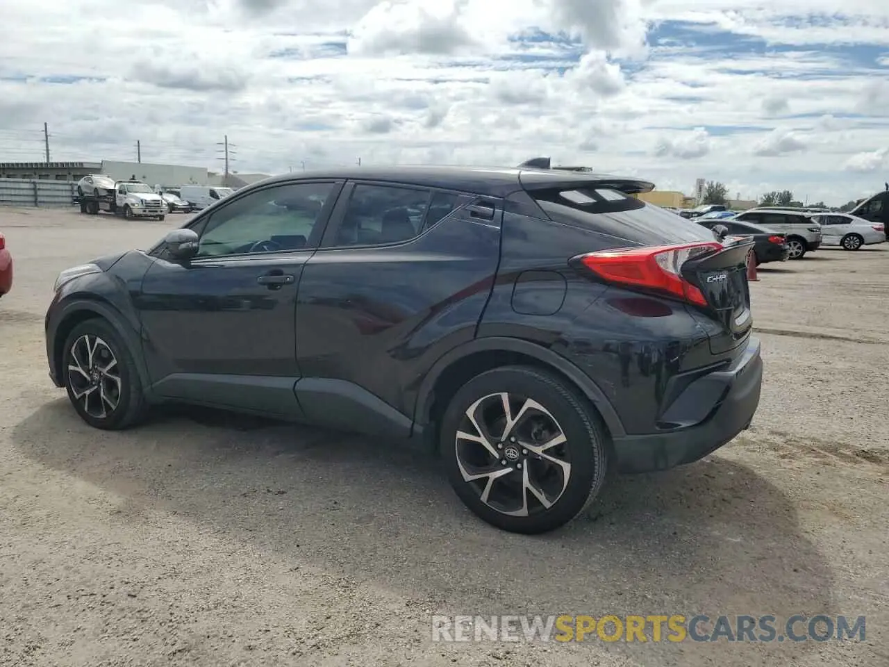 2 fotografías del automóvil dañado JTNKHMBX6M1099714 TOYOTA C-HR 2021