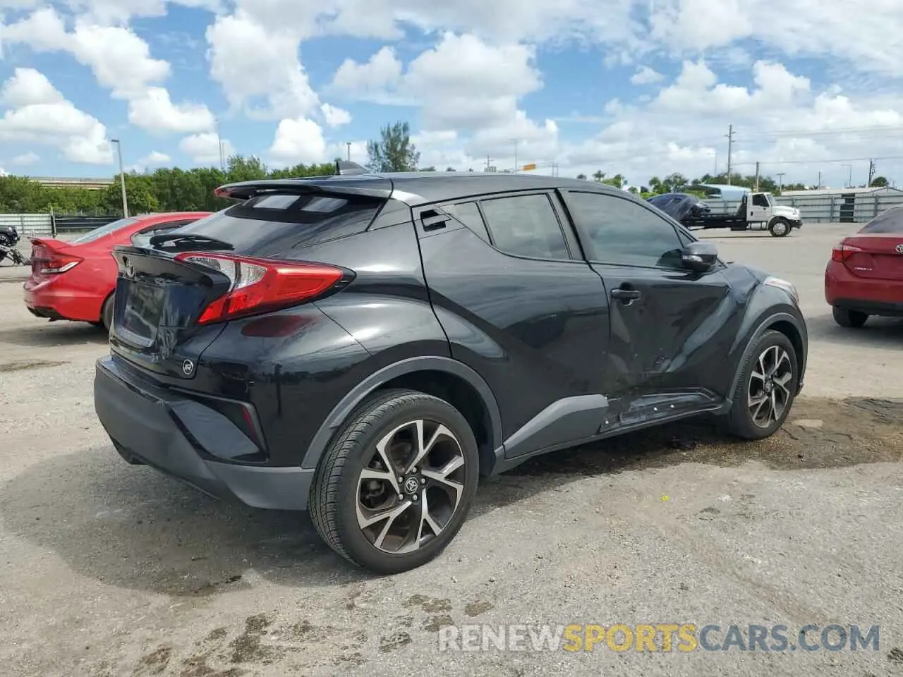 3 fotografías del automóvil dañado JTNKHMBX6M1099714 TOYOTA C-HR 2021