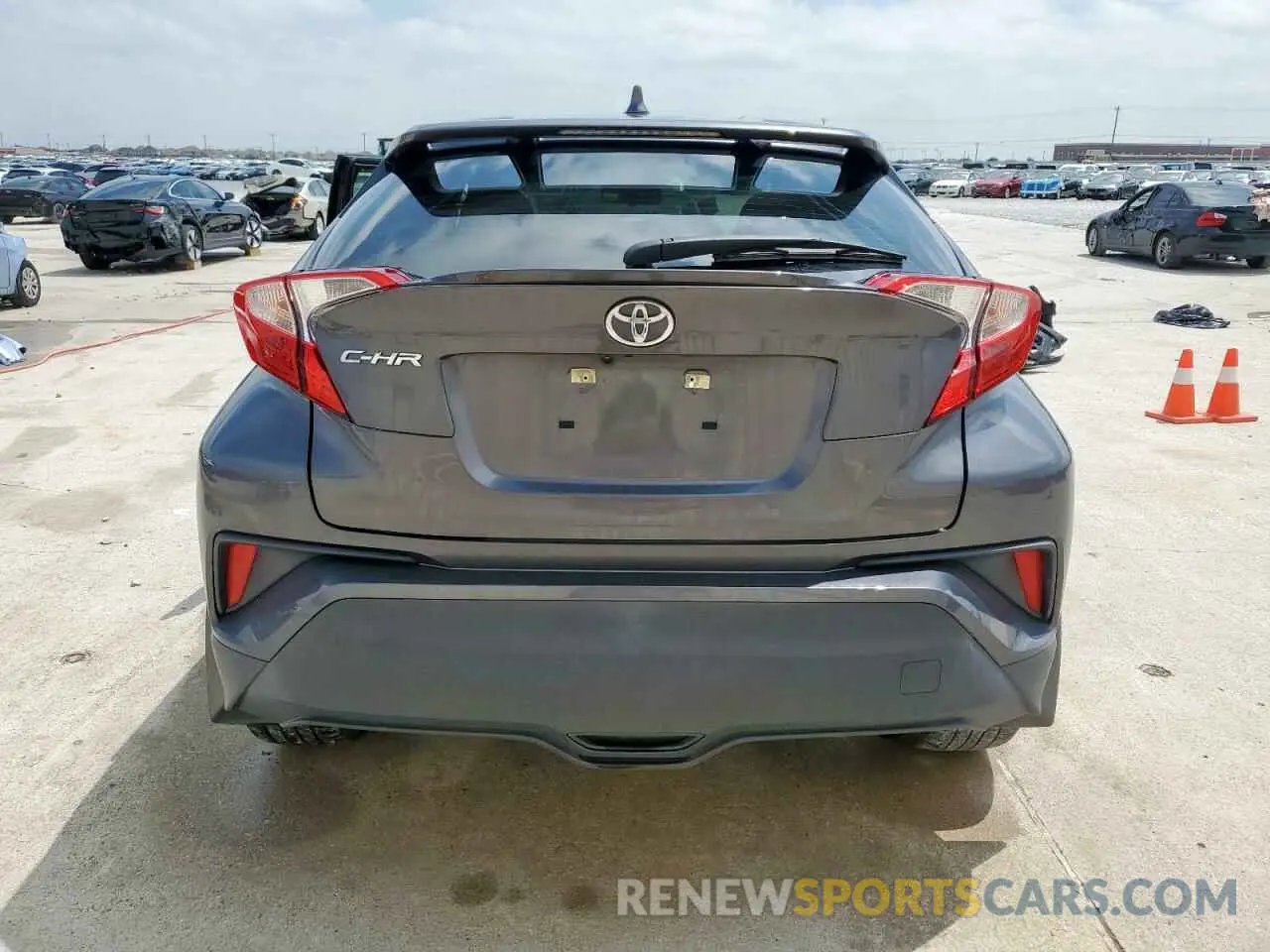 6 fotografías del automóvil dañado JTNKHMBX6M1118875 TOYOTA C-HR 2021