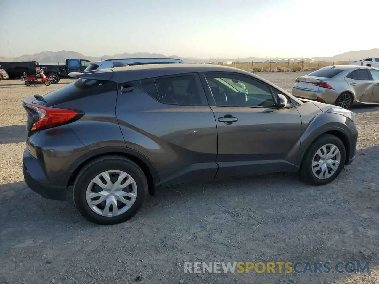 3 fotografías del automóvil dañado JTNKHMBX6M1121646 TOYOTA C-HR 2021