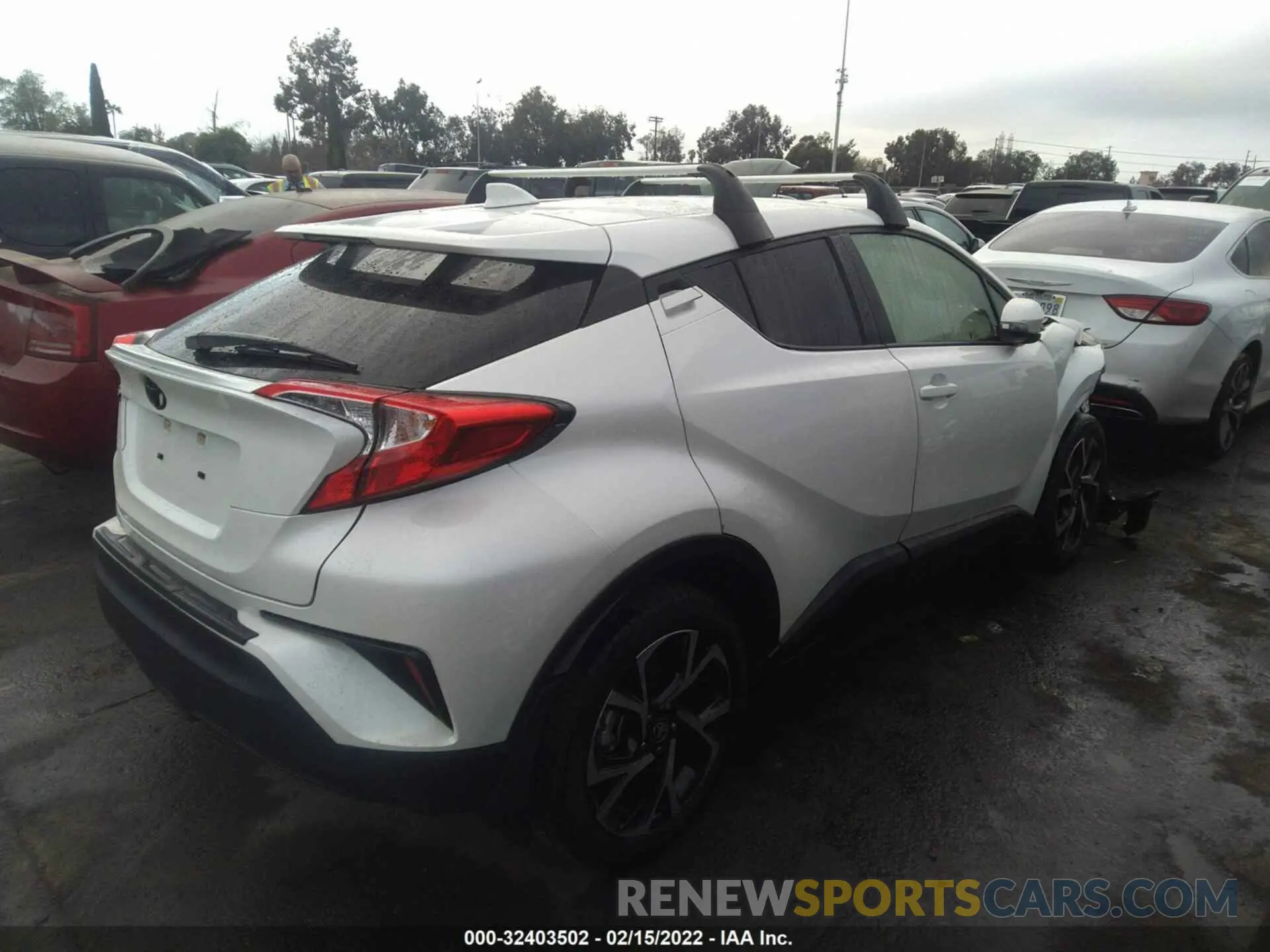 4 fotografías del automóvil dañado JTNKHMBX7M1110865 TOYOTA C-HR 2021