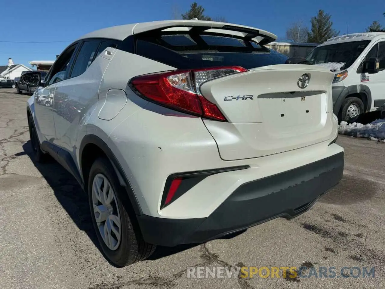 3 fotografías del automóvil dañado JTNKHMBX7M1117847 TOYOTA C-HR 2021