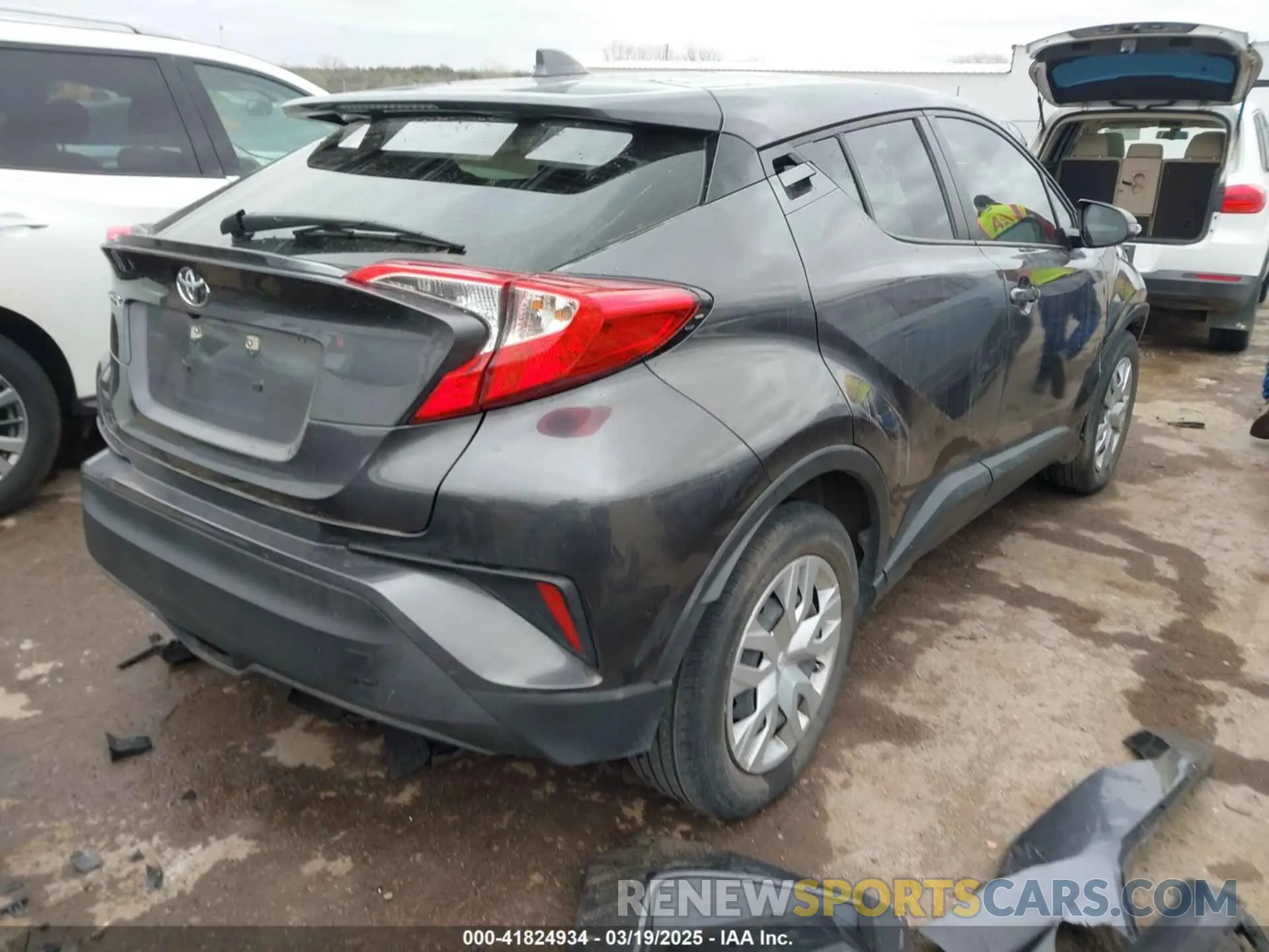 4 fotografías del automóvil dañado JTNKHMBX8M1106694 TOYOTA C-HR 2021