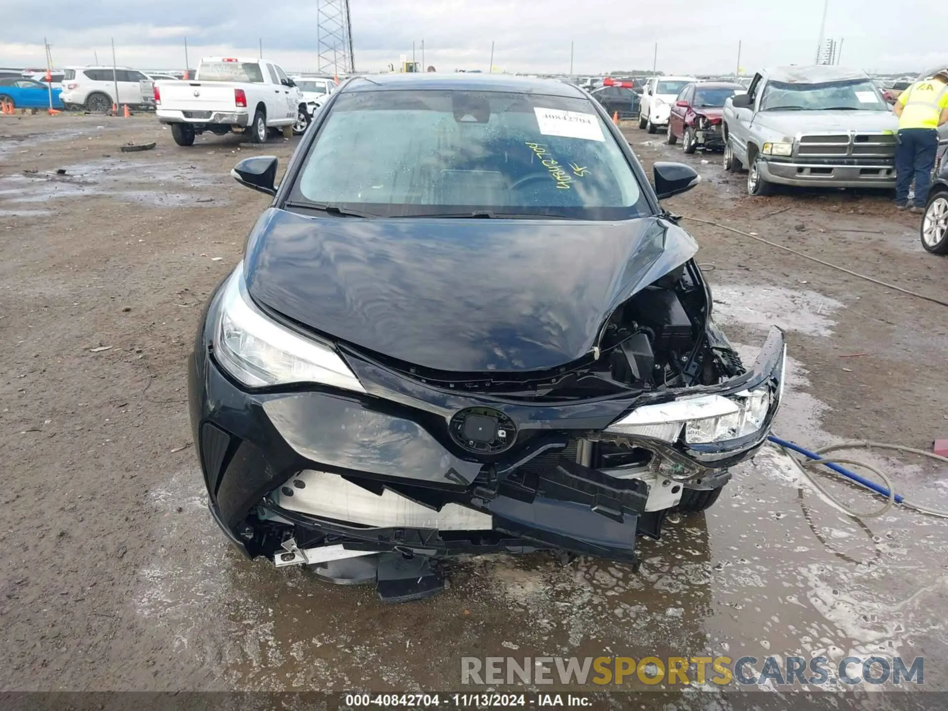 12 fotografías del automóvil dañado JTNKHMBX8M1110857 TOYOTA C-HR 2021