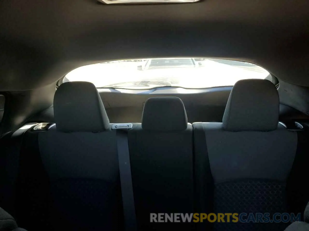 10 fotografías del automóvil dañado JTNKHMBX9M1104629 TOYOTA C-HR 2021