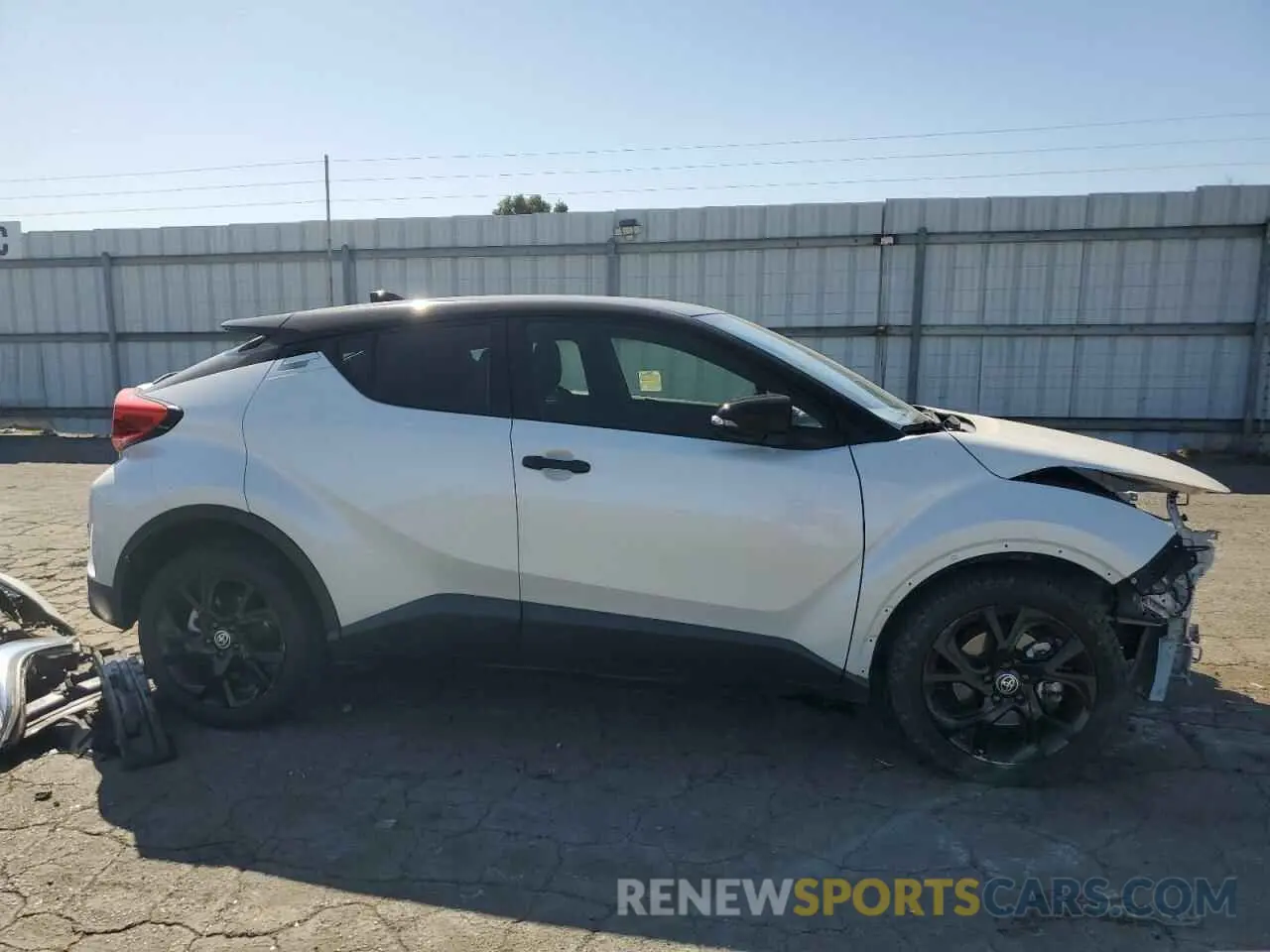 4 fotografías del automóvil dañado JTNKHMBX9M1104629 TOYOTA C-HR 2021