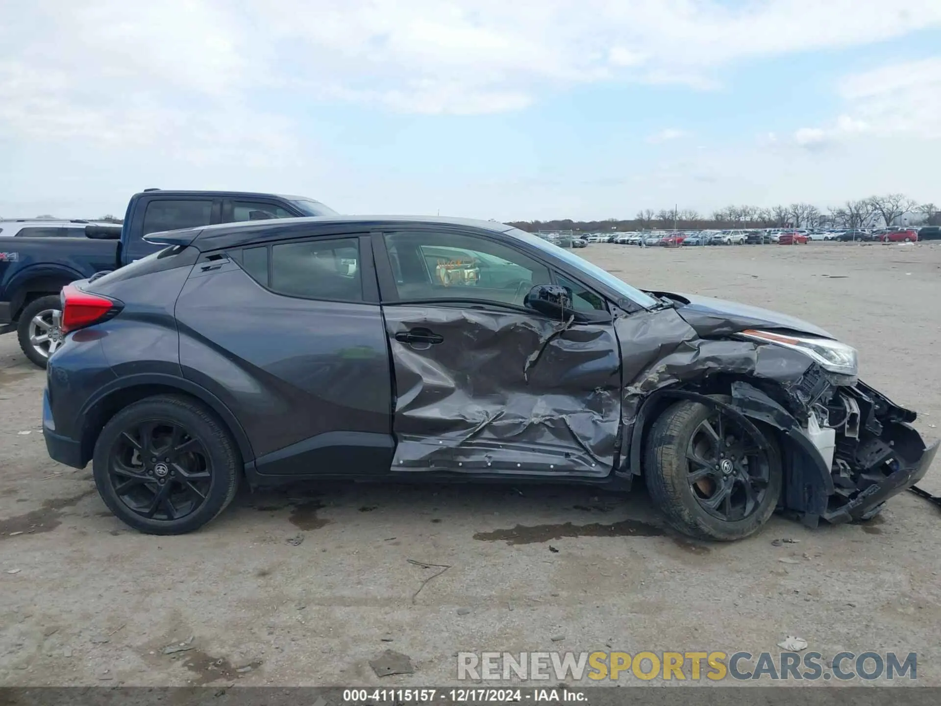 13 fotografías del automóvil dañado JTNKHMBX9M1118773 TOYOTA C-HR 2021