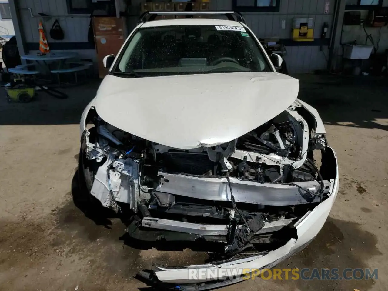 5 fotografías del automóvil dañado JTNKHMBX9M1126792 TOYOTA C-HR 2021