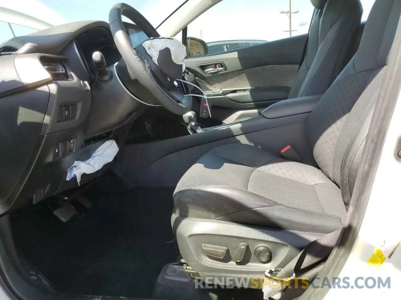 7 fotografías del automóvil dañado JTNKHMBX9M1126792 TOYOTA C-HR 2021