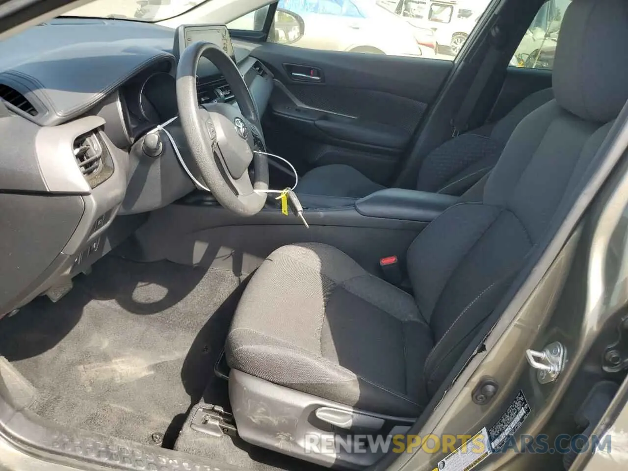 7 fotografías del automóvil dañado JTNKHMBXXM1095455 TOYOTA C-HR 2021