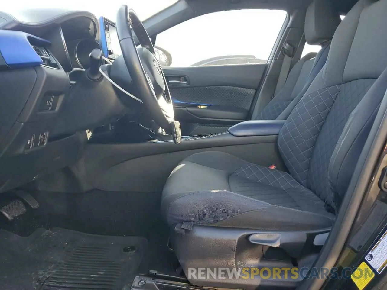 7 fotografías del automóvil dañado NMTKHMBX0MR125200 TOYOTA C-HR 2021